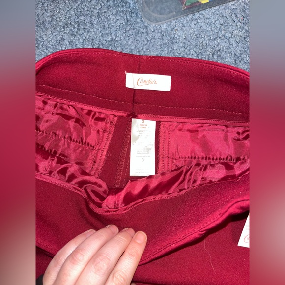 Candie’s Women’s Formal Shorts -**NEVER WORN** - Picture 2 of 3